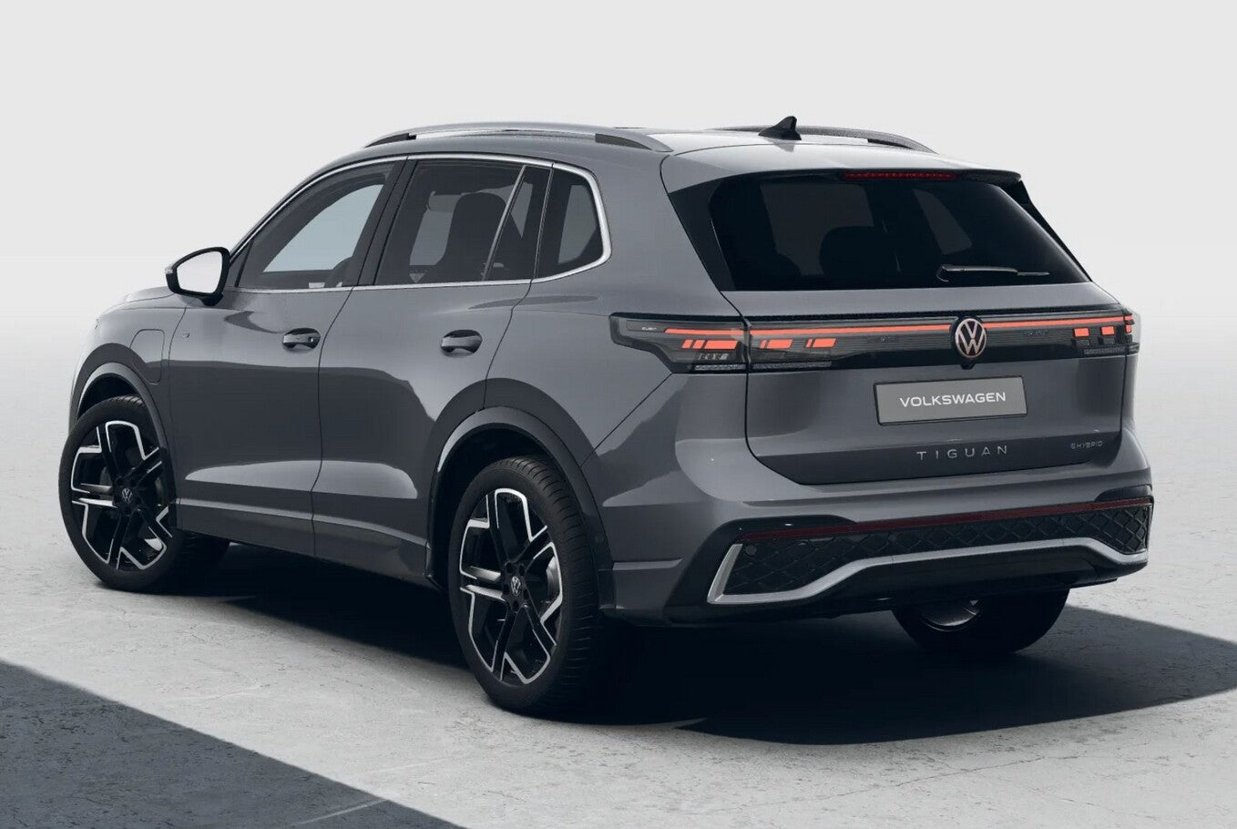 Volkswagen Tiguan eHybrid 204 R-Line Nav Pano 20Z 5J.Gar 137159104 2