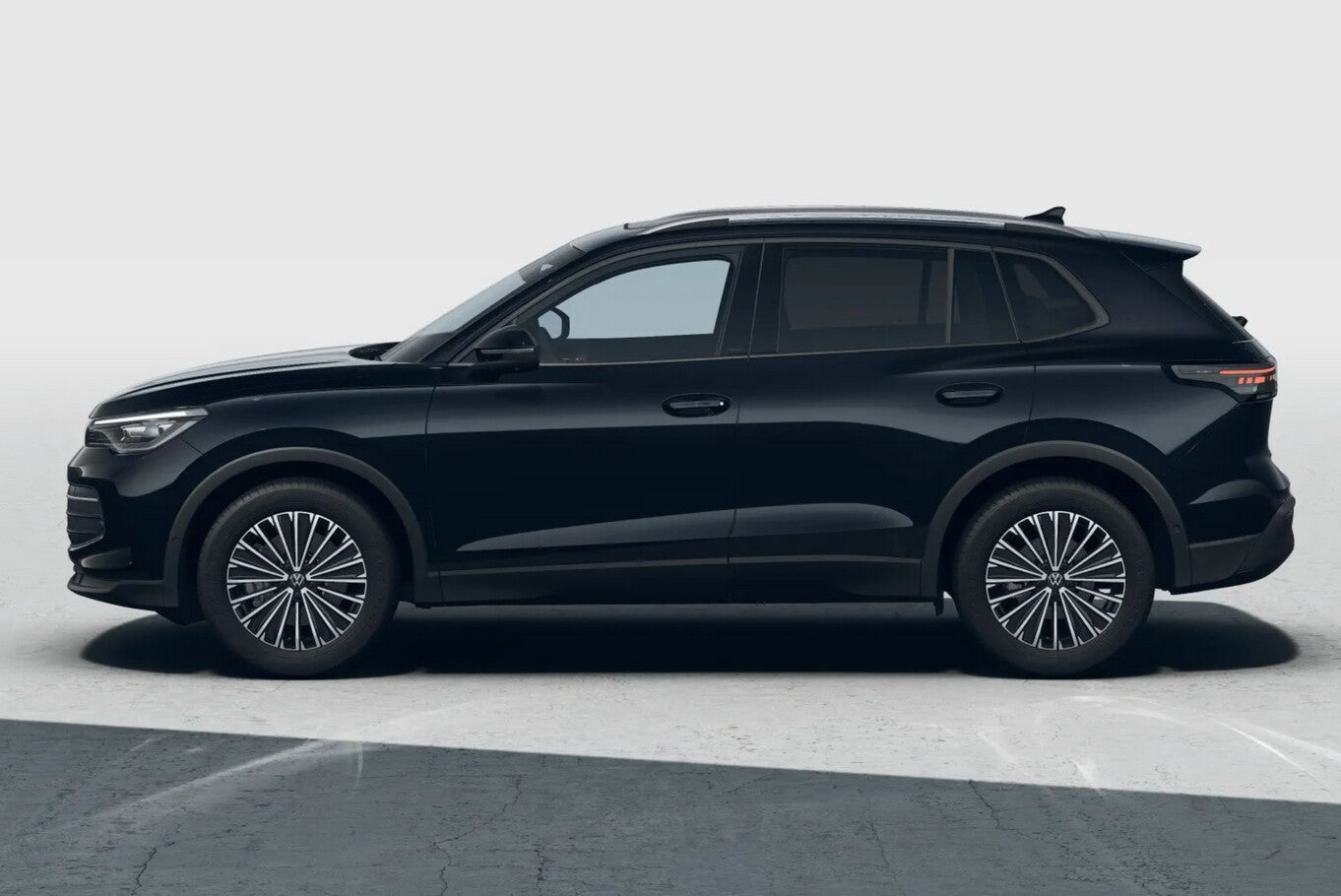 Volkswagen Tiguan DSG LED+ Pano IQ.DRIVE 5JGar. LM18Z SHZ 165390742 1