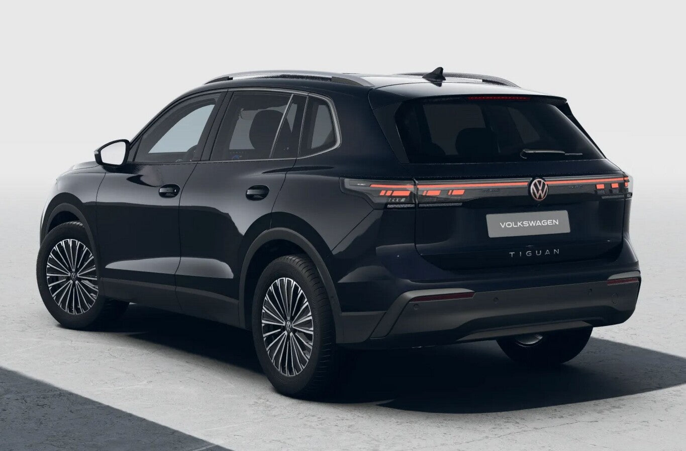 Volkswagen Tiguan DSG LED+ Pano IQ.DRIVE 5JGar. LM18Z SHZ 165390742 2