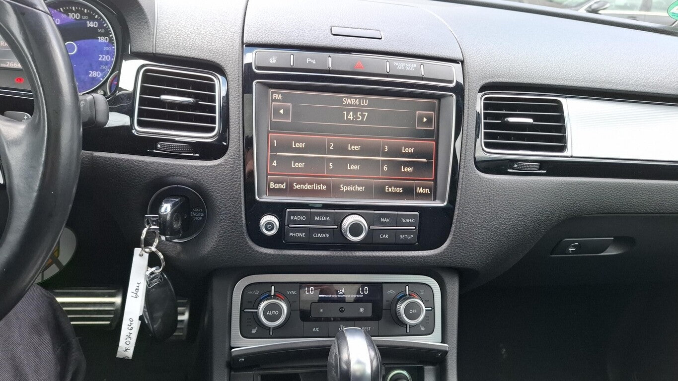 Volkswagen Touareg 3.0 V6 TDI Terrain Tech Pano Navi R-Line 167705849 8