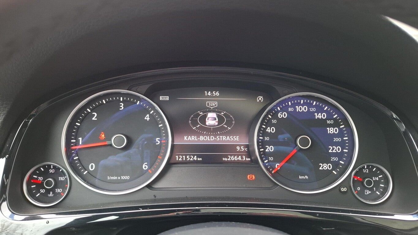Volkswagen Touareg 3.0 V6 TDI Terrain Tech Pano Navi R-Line 167705849 5