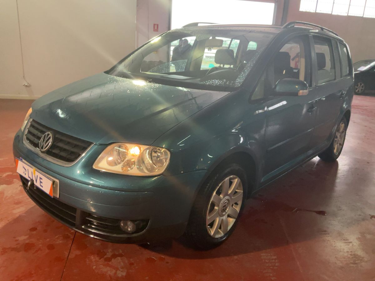 Frontal izquierda