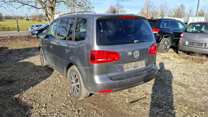 Volkswagen Touran 2.0 TDI Match LM Navi BiXen AHK RFK SHZ 147241869 3