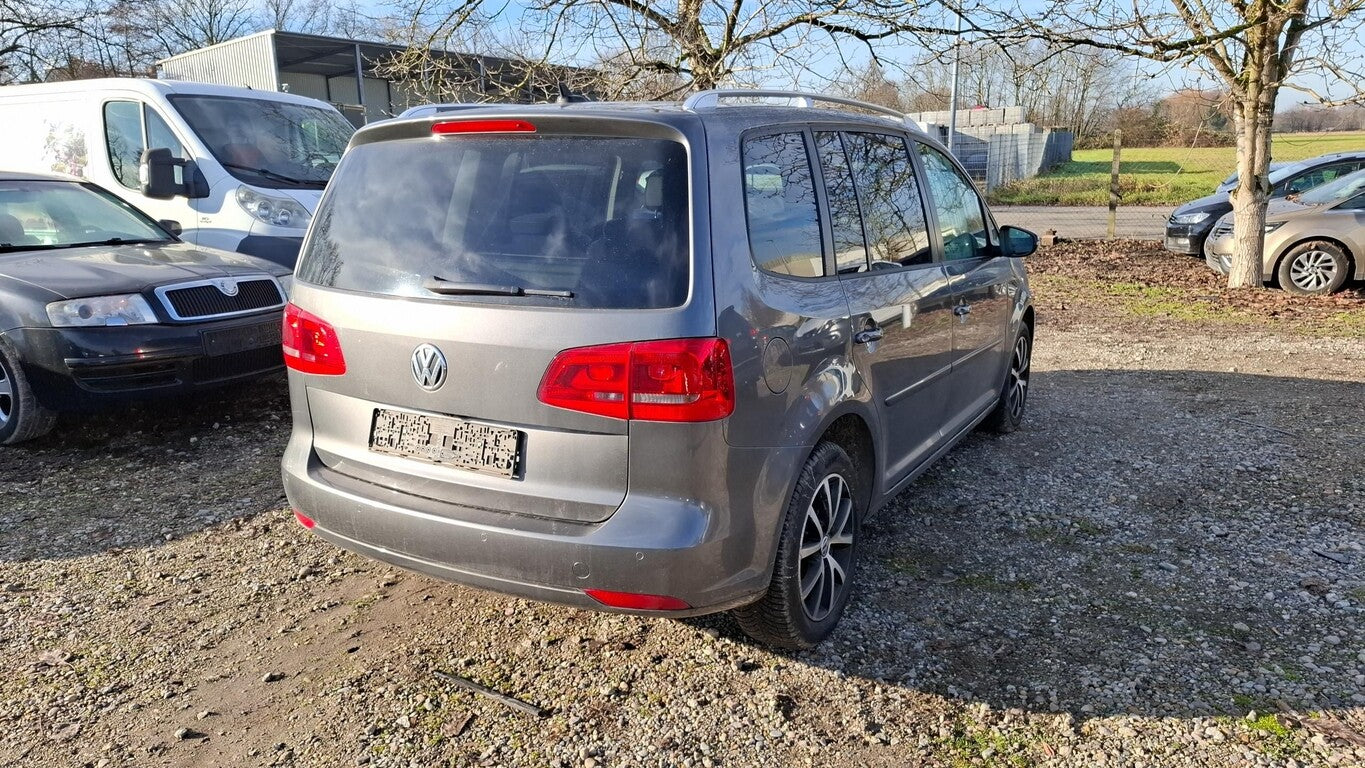 Volkswagen Touran 2.0 TDI Match LM Navi BiXen AHK RFK SHZ 147241869 2