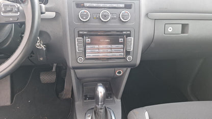 Volkswagen Touran 1.4 TSI DSG Life BiXenon RFK LM PDC Klima 136452112 8