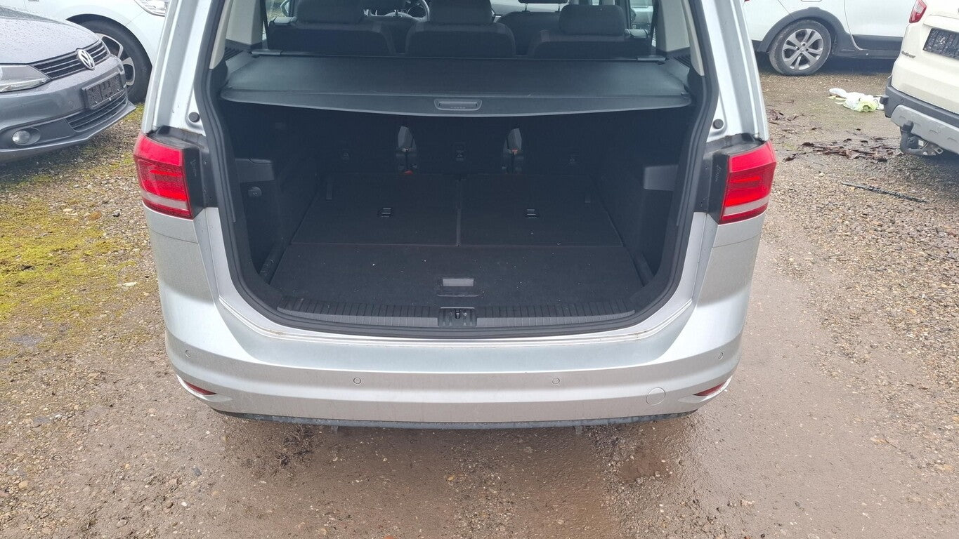 Volkswagen Touran 1.2 TSI 7S Navi AHK PDC Climatronic 152701875 9