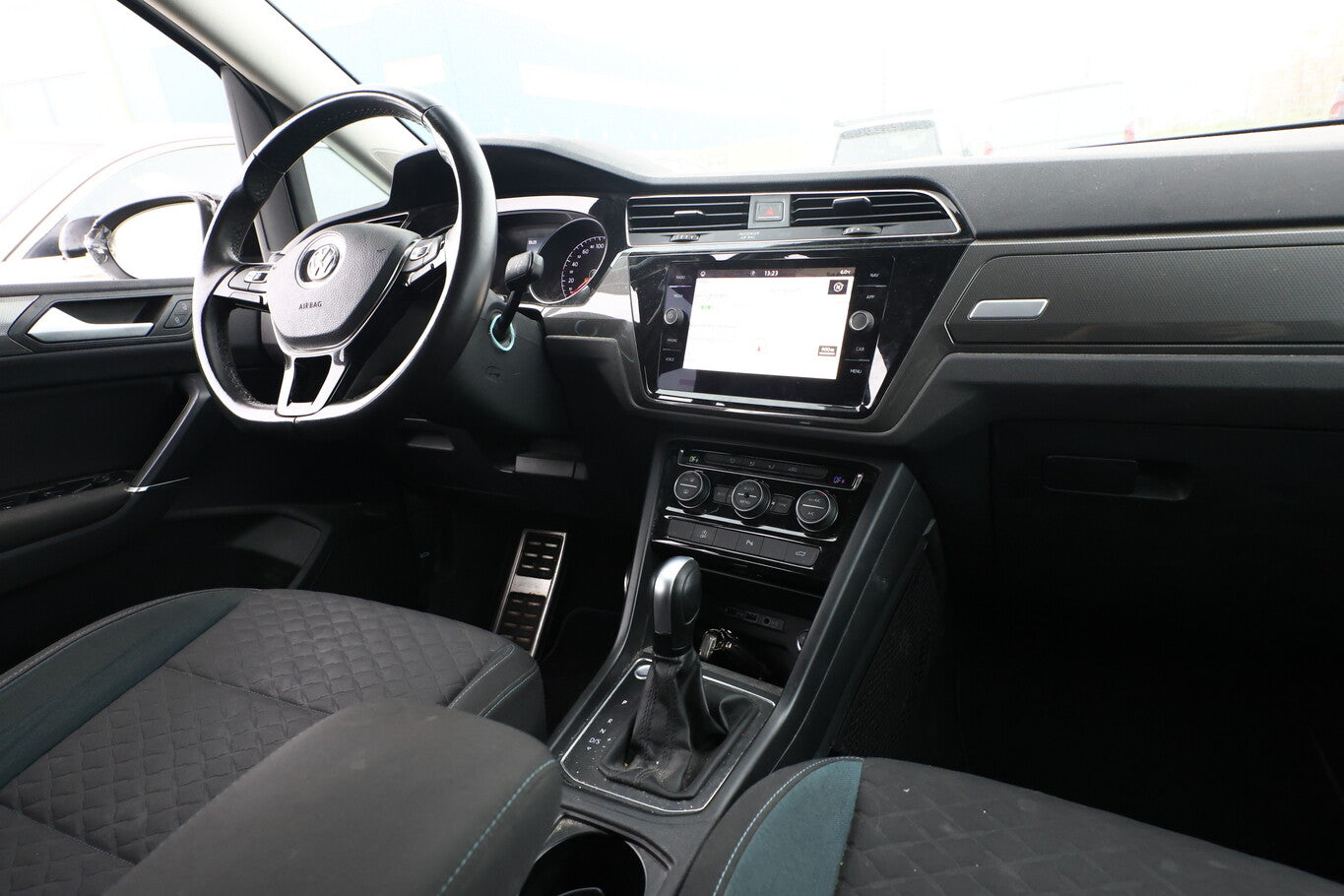 Volkswagen Touran 2.0 TDI 150 DSG IQ.DRIVE 7S Nav eHK Kam  140713731 8