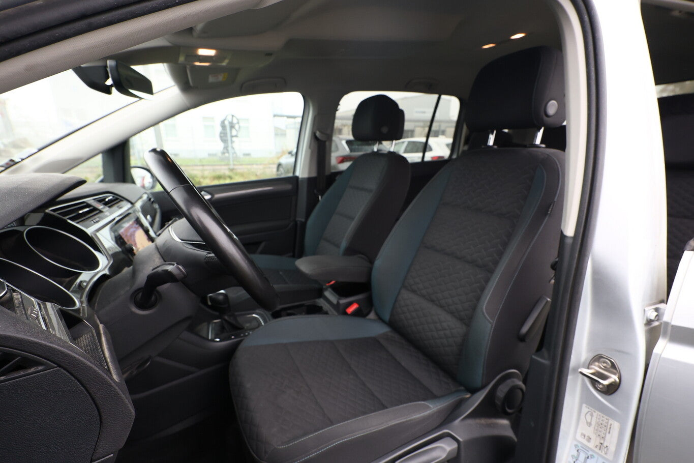 Volkswagen Touran 2.0 TDI 150 DSG IQ.DRIVE 7S Nav eHK Kam  140713731 5
