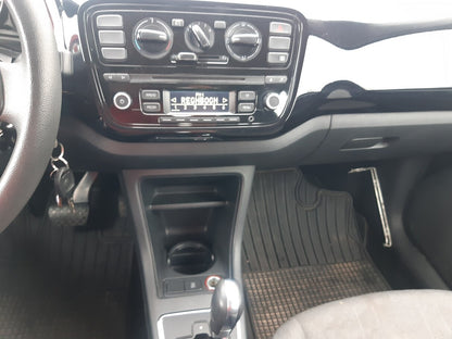 Volkswagen up! 1.0 Aut. move up! Climatic RCD 215 MP3 124948192 8