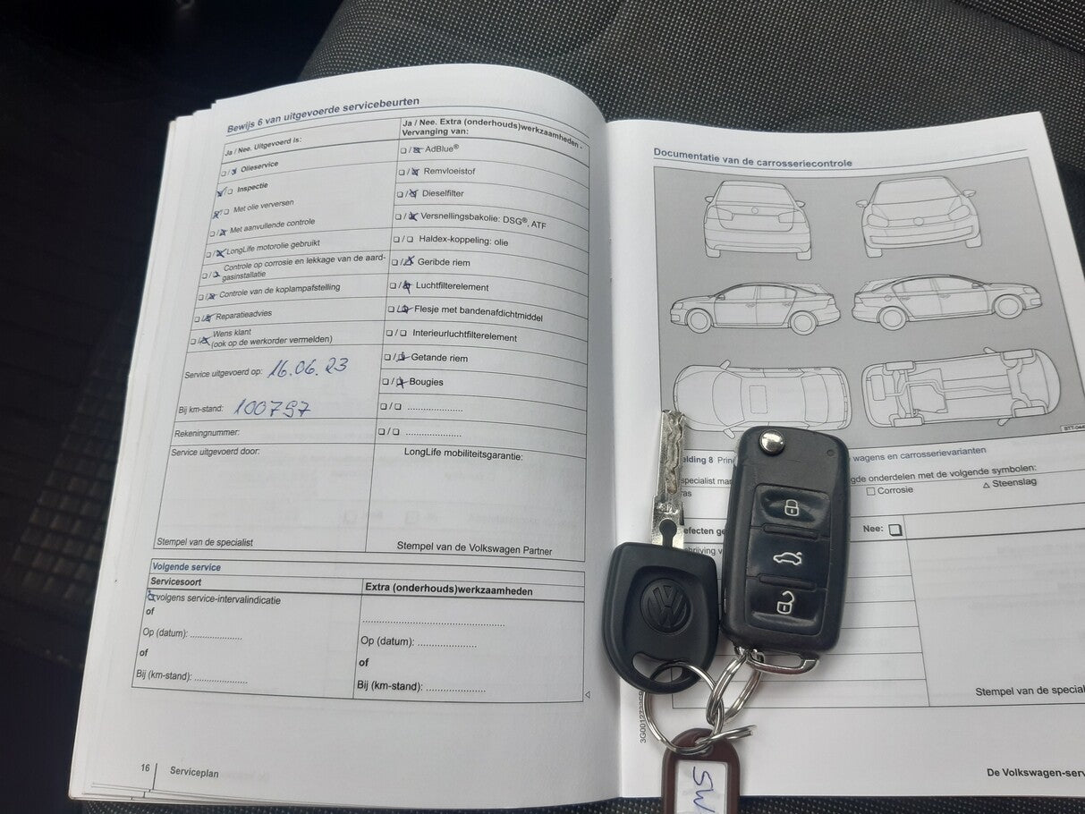 Volkswagen up! 1.0 Aut. move up! Climatic RCD 215 MP3 124948192 13