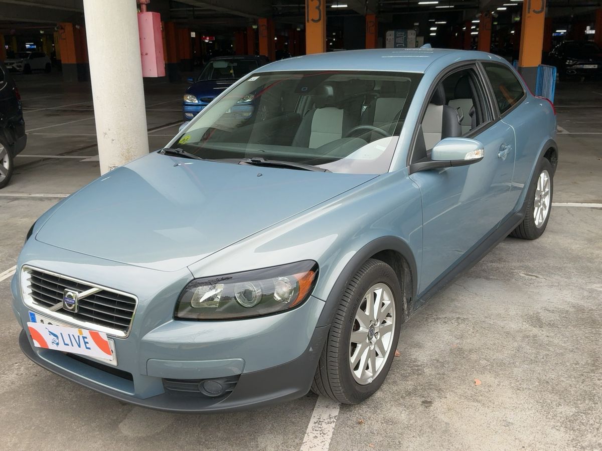 Frontal izquierda