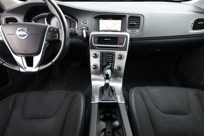 Volvo V60 T3 152 Geartronic Momentum Nav PDC LM16 114913004 7