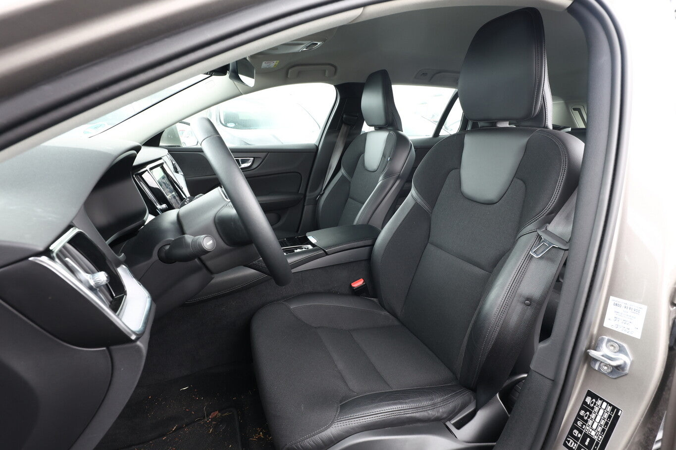 Volvo V60 T6 Twin Engine 340 Aut. AWD Momentum Pro LED 128373008 5