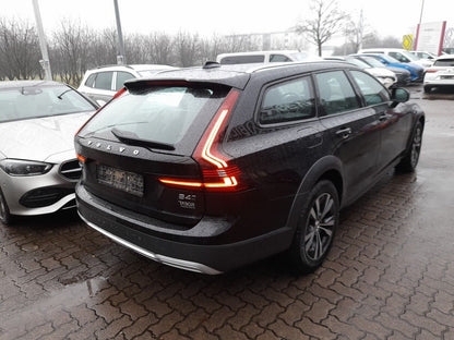 Volvo V90 Cross Country B4 AWD LED Nav ACC WinterP Pro 111930665 2